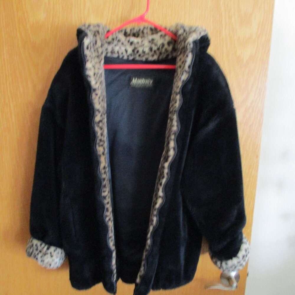 Women's Monterey jacket-small